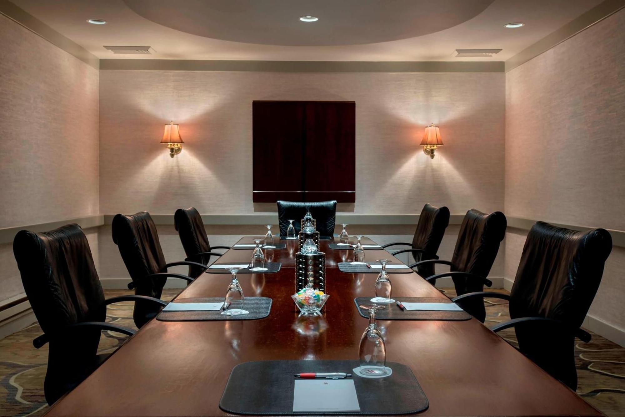 Marriott Albany Hotell Exteriör bild